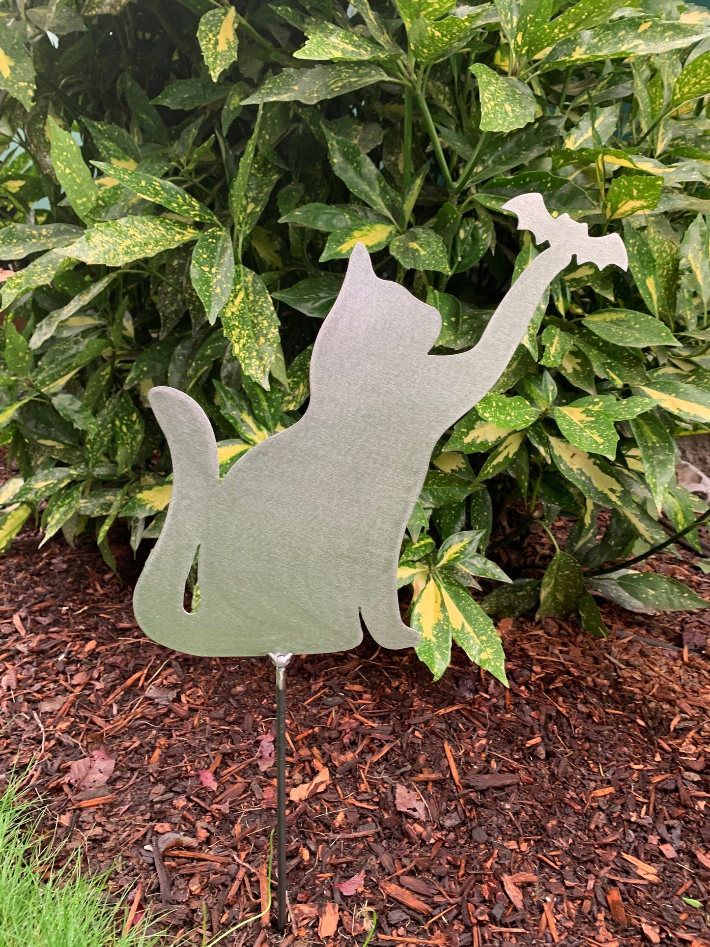 Metal Halloween Art Cat with Bat Stake Decoration, Garden, Yard Art, Hand Made, Spring Garden Decoration, Outdoor Garden Decor, Stake Attached(12" Stake Detachable)